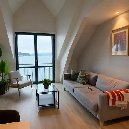 Modern Seafront 3br Loft Walk To Bryggen - Svb305 アパート
